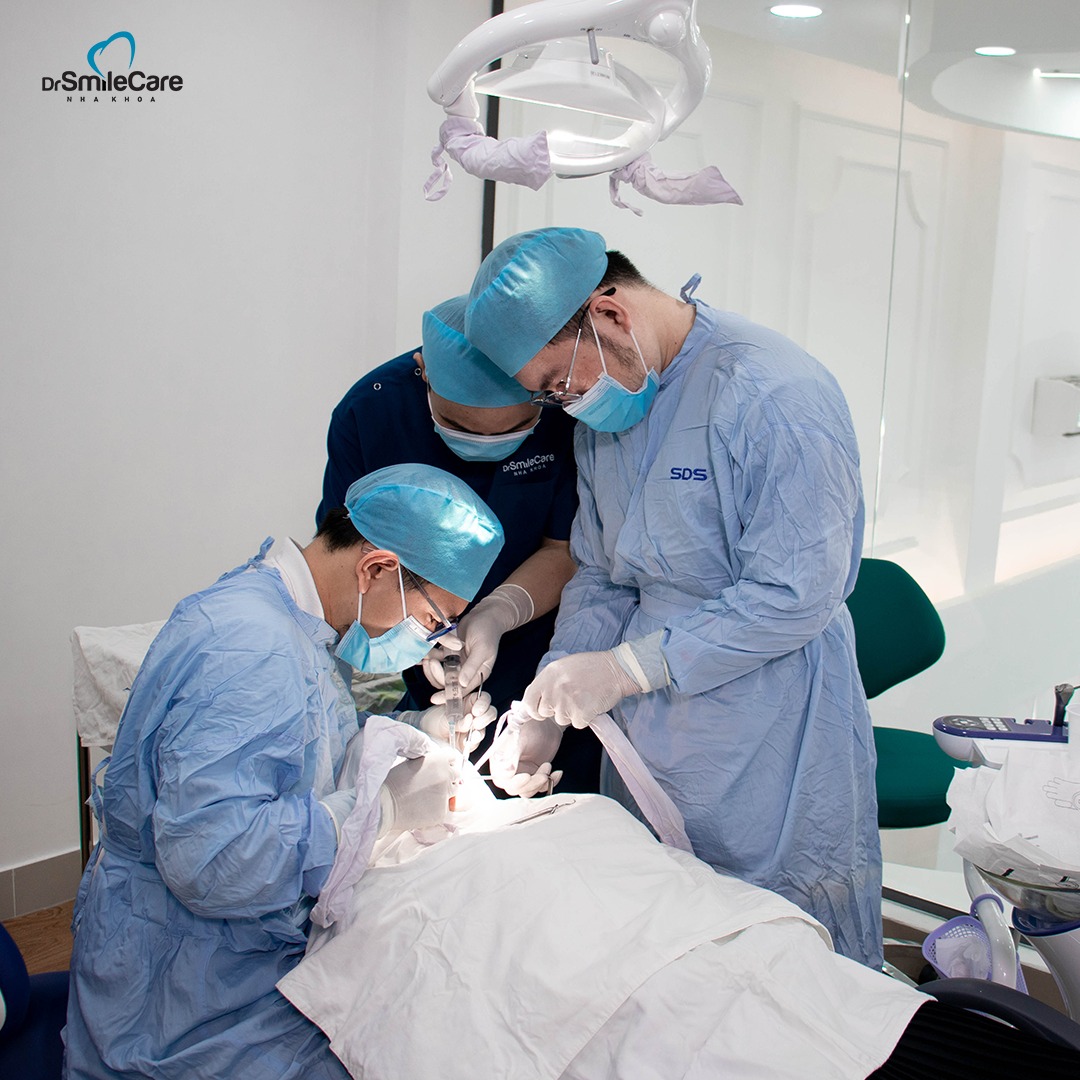 CHÍNH SÁCH BẢO HÀNH MÃO SỨ VÀ VENEER SỨ TẠI NHA KHOA DR. SMILECARE 