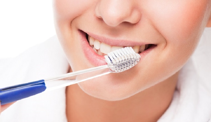 Cách Khắc Phục Tình Trạng Bọc Răng Sứ Bị Chảy Máu 4 cach khac phuc tinh trang boc rang su bi chay mau 4