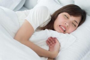 Nghiến răng khi ngủ là gì?